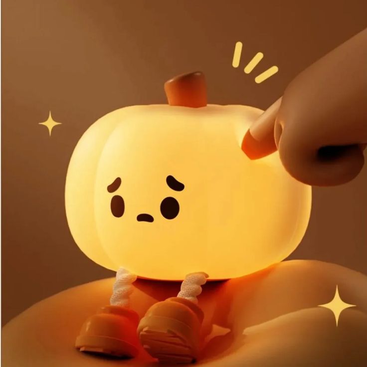 🎃 Scared Pumpkin Night Light